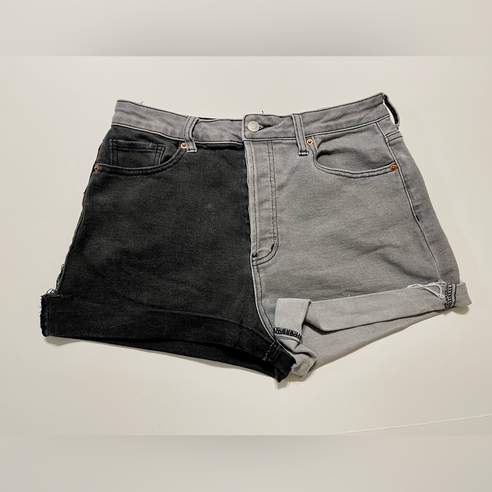 SONG Timeless Shorts